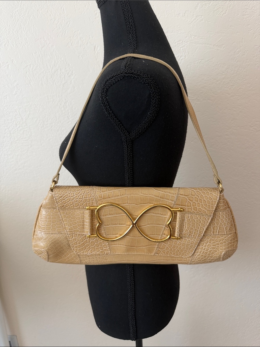 Y2K XOXO Gold-Tone Hardware Beige Croc-Embossed Shoulder Bag